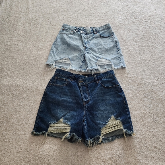 Fashion Nova Pants - Fashion Nova At A Glance Crossover Denim Shorts, Women's Size 9 - EUC